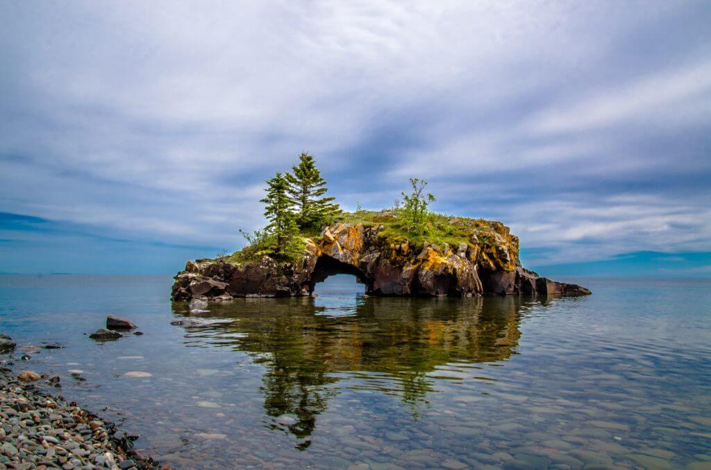 Lake Superior Natural Wonders - Hollow Rock